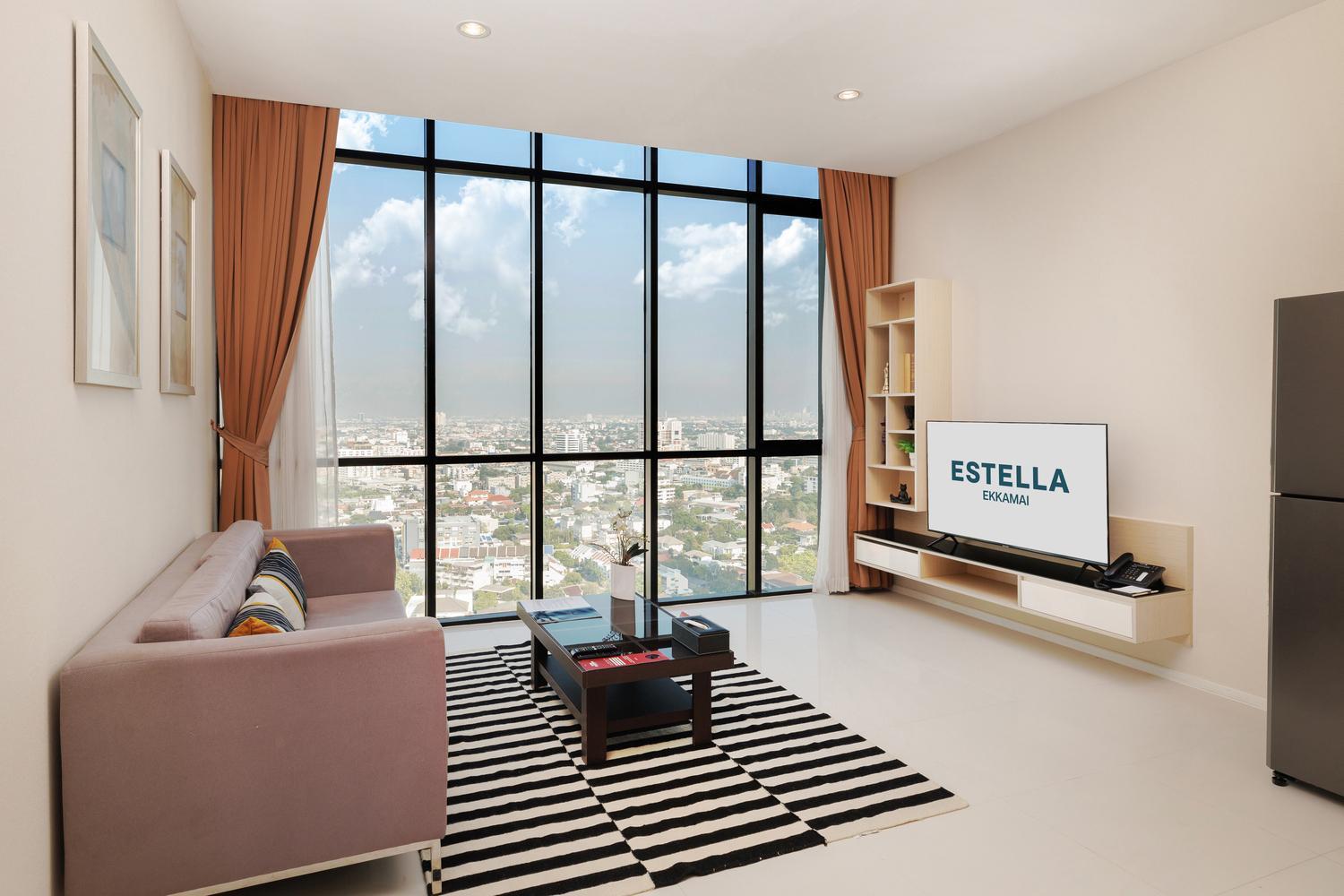 Estella Ekkamai Bangkok Exterior photo