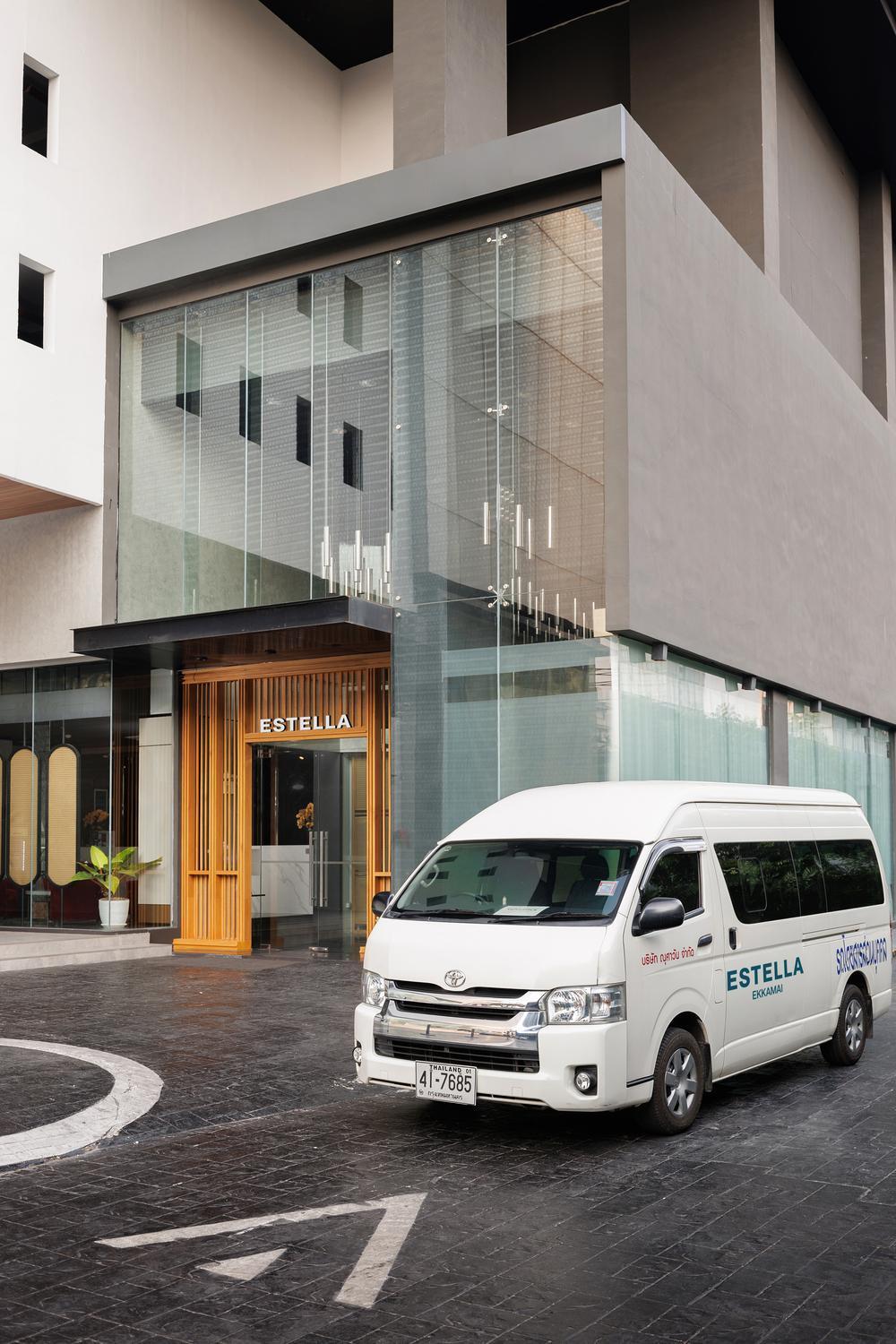 Estella Ekkamai Bangkok Exterior photo