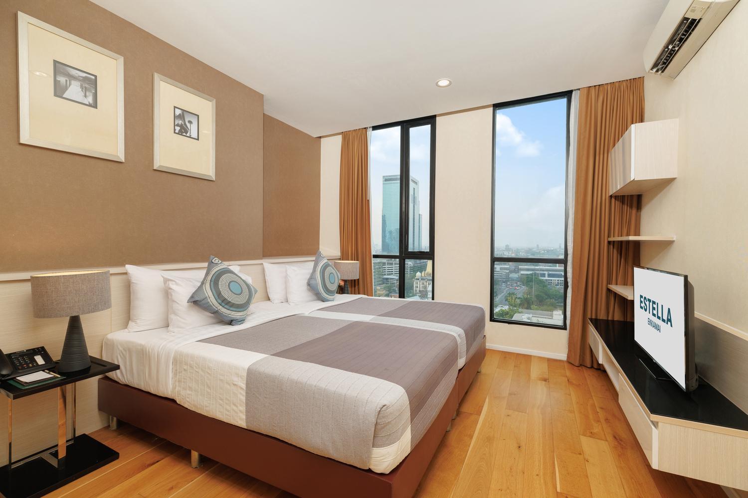 Estella Ekkamai Bangkok Exterior photo